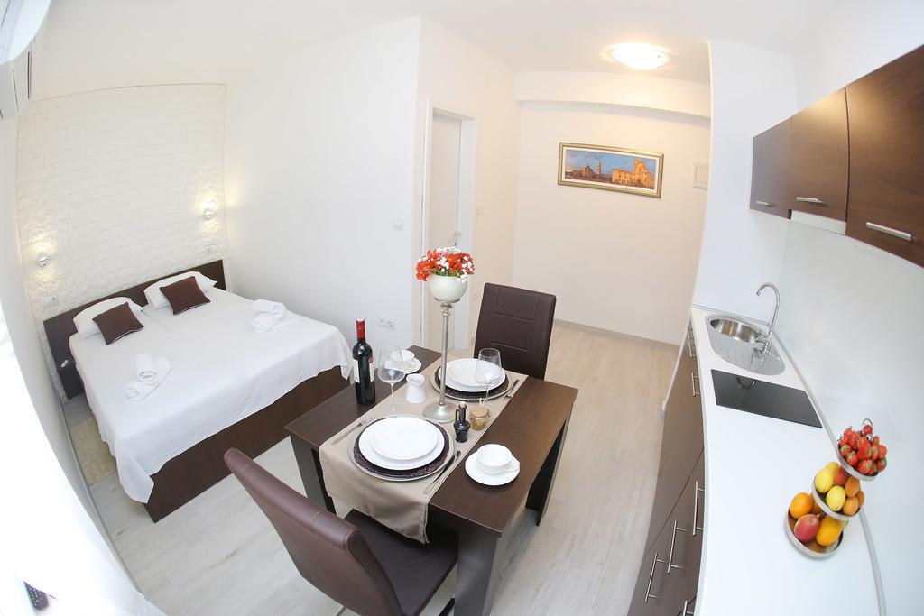 Deluxe Mkc Apartments ザダル エクステリア 写真