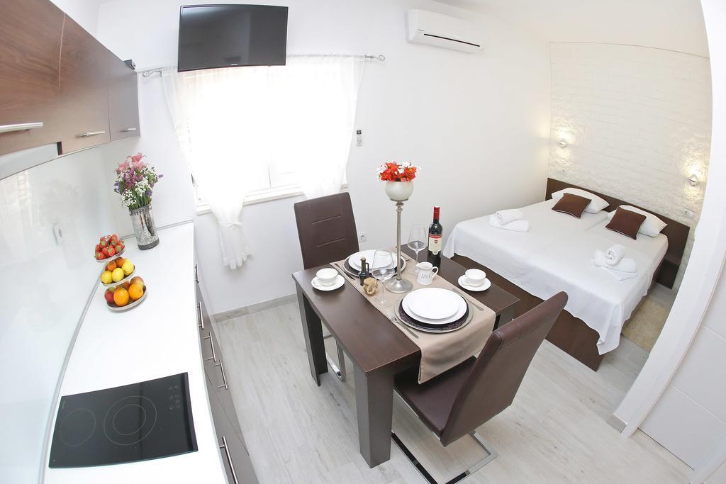 Deluxe Mkc Apartments ザダル エクステリア 写真
