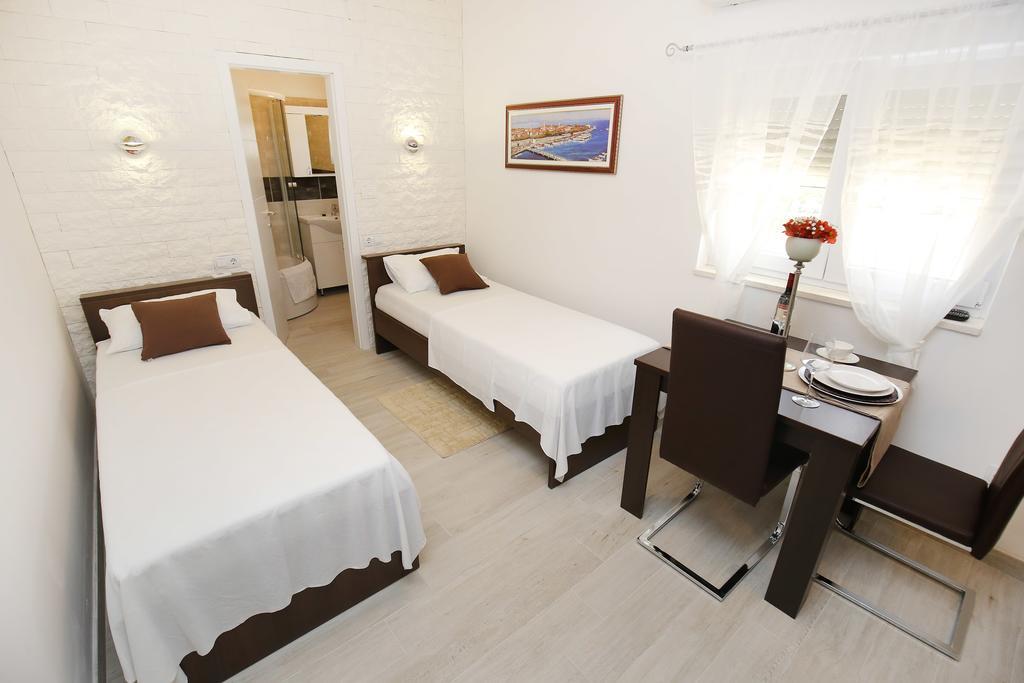 Deluxe Mkc Apartments ザダル エクステリア 写真